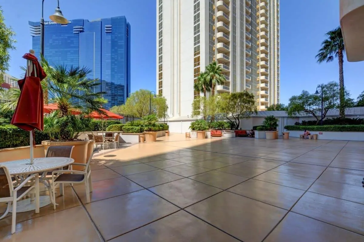 Mgm Signature-22-611 Strip View Jacuzzi Studio Las Vegas