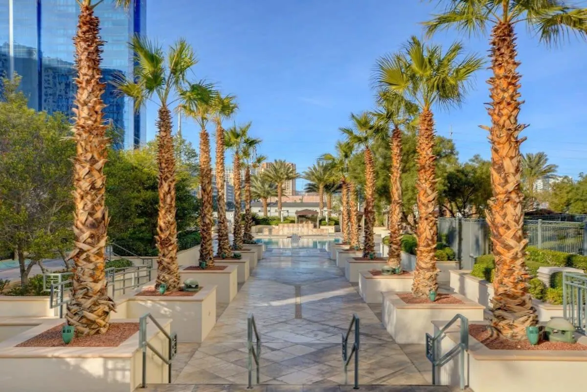 Mgm Signature-22-611 Strip View Jacuzzi Studio Las Vegas United States